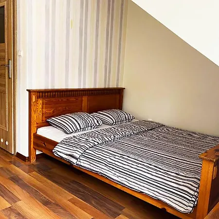 住宿加早餐酒店 Karolinka 3*