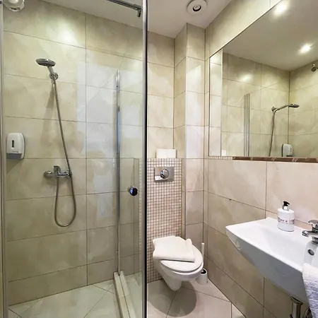 Karolinka 住宿加早餐酒店 3*